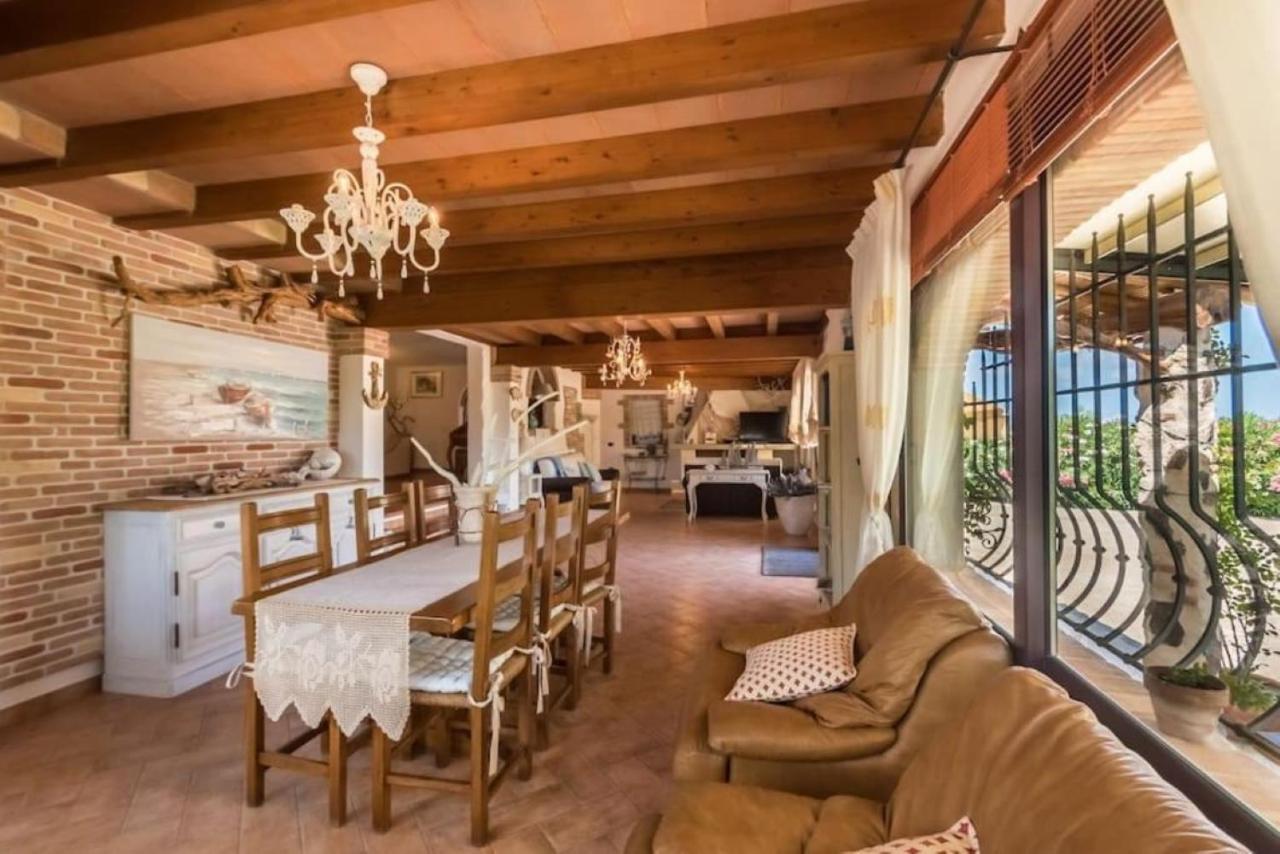 Villa Con Immenso Giardino Orosei Εξωτερικό φωτογραφία