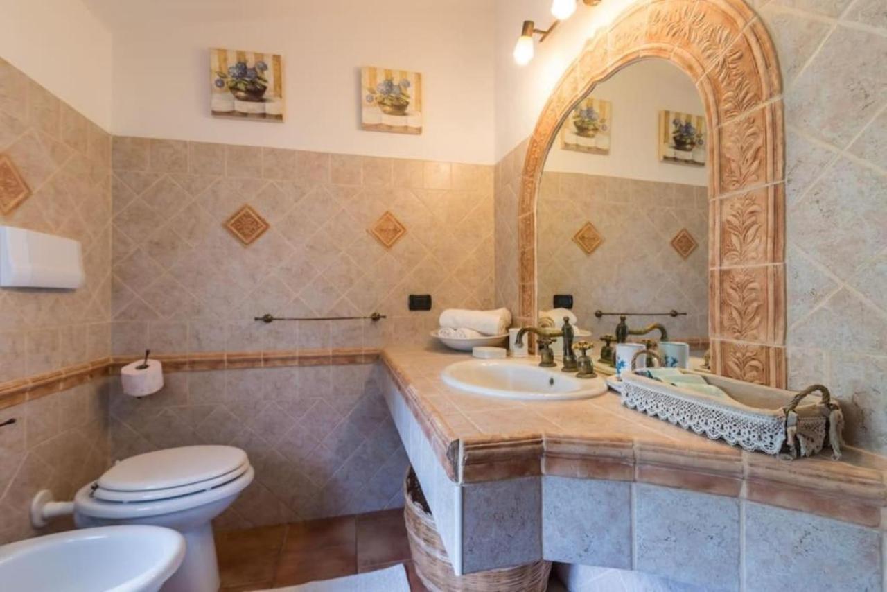 Villa Con Immenso Giardino Orosei Εξωτερικό φωτογραφία
