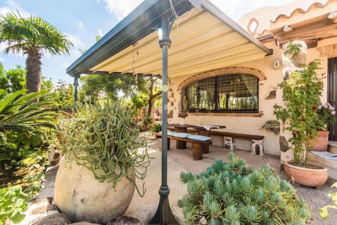 Villa Con Immenso Giardino Orosei Εξωτερικό φωτογραφία